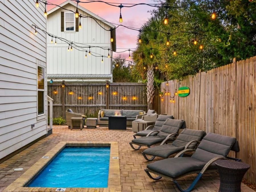 Miramar Beach Luxury Vacation Rental - 6-Bedroom Home Private Pool & Firepit