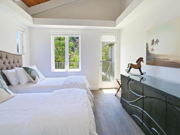 Kihei Luxury Vacation Pool Home 14 Bedrooms Sleeps 32 Guests
