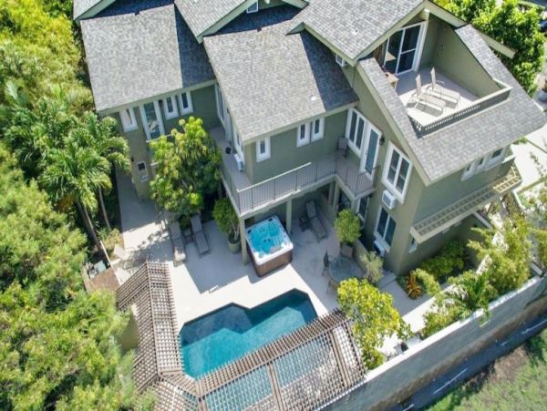 Kihei Luxury Vacation Pool Home 14 Bedrooms Sleeps 32 Guests