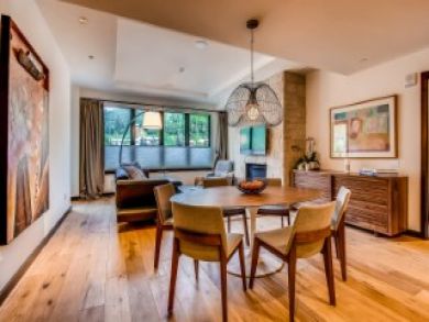 Luxury Lionshead Two Bedroom Vacation Condo Mountain Views