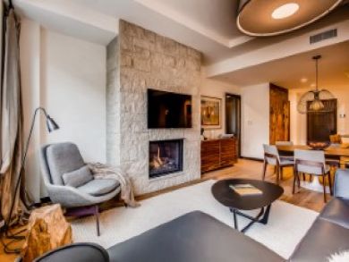 Luxury Lionshead Two Bedroom Vacation Condo Mountain Views