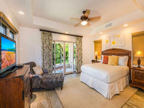 Kaanapali Luxury Beach Front 8 Bedrooms Home