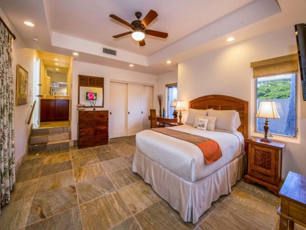 Kaanapali Luxury Beach Front 8 Bedrooms Home
