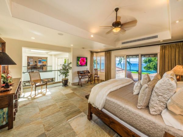 Kaanapali Luxury Beach Front 8 Bedrooms Home