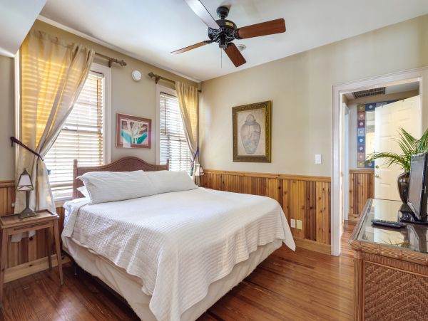 Key West Vacation Home Sleeps Fourteen Guests Private Pool