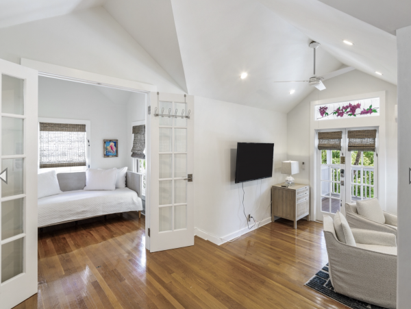 Key West Vacation Home Sleeps Fourteen Guests Private Pool