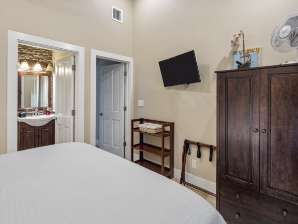 Key West Vacation Home Sleeps Fourteen Guests Private Pool