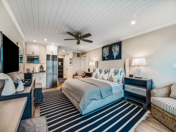 Luxury Studio Suite Sleeps 2 Guests Full Gulf Views