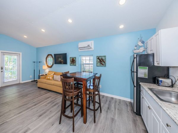 Clearwater Private Rental Homes Sleeps 26 Walk To Beach