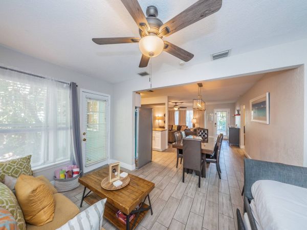 Clearwater Private Rental Homes Sleeps 26 Walk To Beach