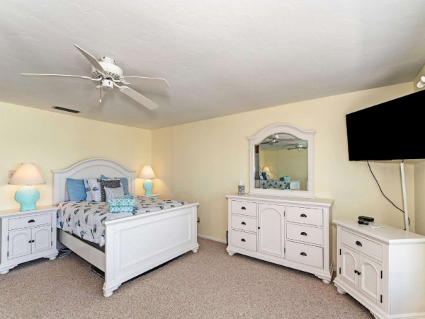 Siesta Key Beachfront Townhome Gulf Views Sleeps 4 Guests