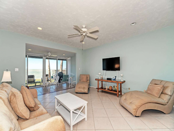 Siesta Key Beachfront Townhome Gulf Views Sleeps 4 Guests