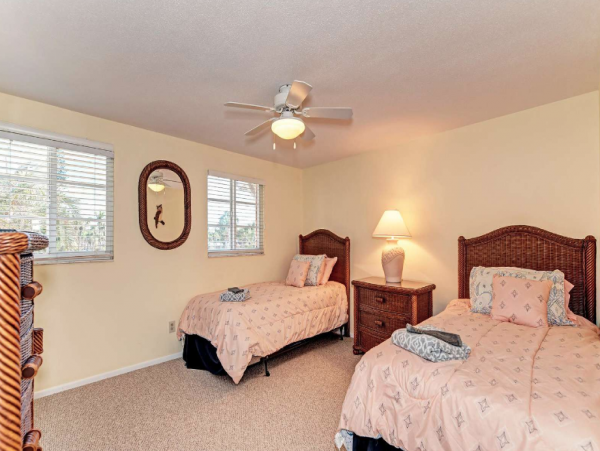 Siesta Key Beachfront Townhome Gulf Views Sleeps 4 Guests