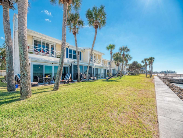 Siesta Key Beachfront Townhome Gulf Views Sleeps 4 Guests
