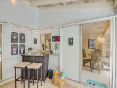 Three Bedroom Vacation Villa in Sarasota Private Pool