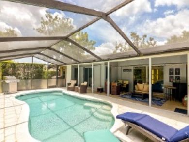 Three Bedroom Vacation Villa in Sarasota Private Pool