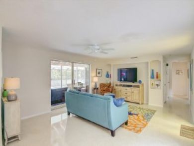 Three Bedroom Vacation Villa in Sarasota Private Pool