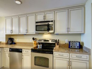 Great Value Destin Vacation Condo Beachfront Sleeps 6