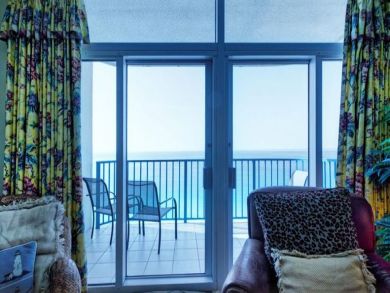 Great Value Destin Vacation Condo Beachfront Sleeps 6