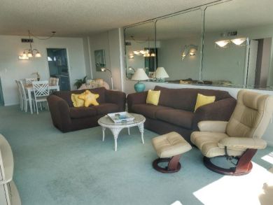 Holmes Beach 2 Bedroom Vacation Rental with Shared Pool