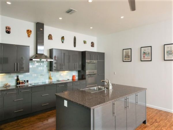 Englewood 4 Bedroom Vacation Pool Home