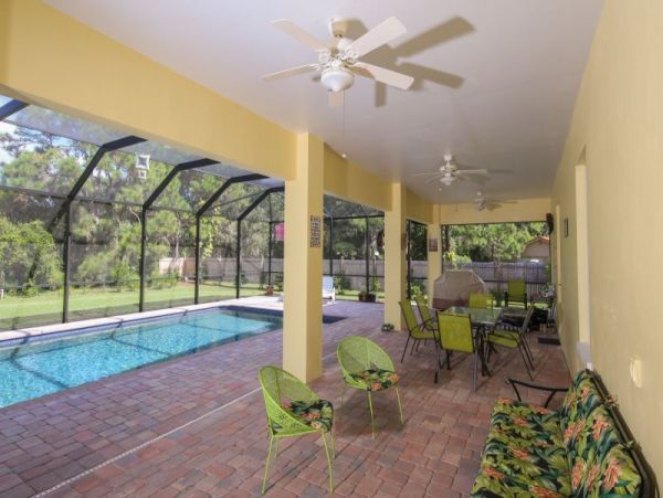 Englewood 4 Bedroom Vacation Pool Home