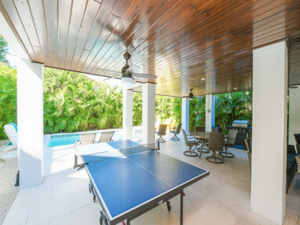 Anna Maria Island Luxury 4 Bedroom plus Loft Home for Rent.