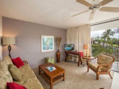 Ocean Views from this Two Bedroom Condo at Kihei Sleeps 6 Ocean Views from this Two Bedroom Condo at Kihei Sleeps 6