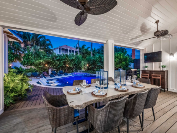 Siesta Key Luxury Pool Vacation Home NEW ARRIVAL