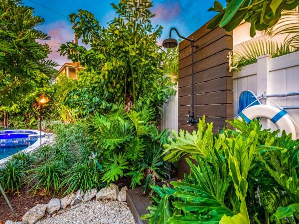 Siesta Key Luxury Pool Vacation Home NEW ARRIVAL