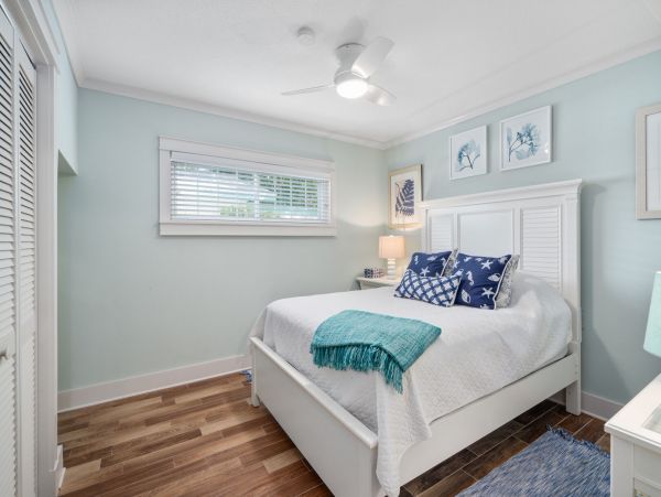 Anna Maria Luxury Five Bedroom Rental Sleeps 8 Walk To Beach