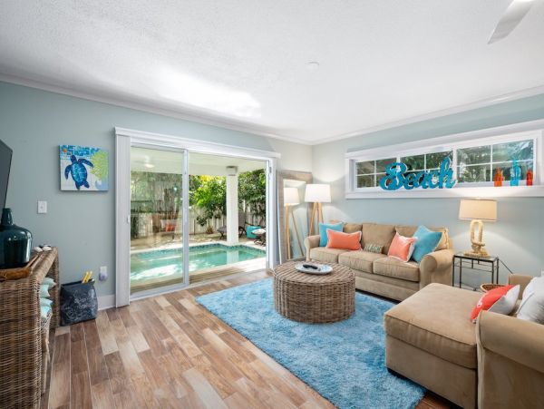 Anna Maria Luxury Five Bedroom Rental Sleeps 8 Walk To Beach