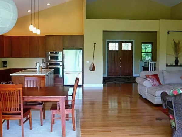 Kailua Vacation Home Rental Sleeps Ten Guests Private Pool