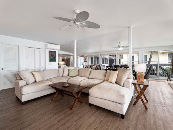 Kailua-Kona Vacation Home Rental Sleeps Eight Guests