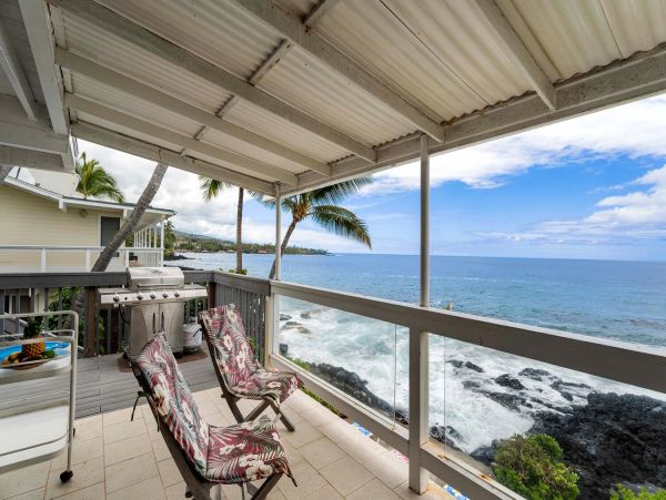 Kailua-Kona Vacation Home Rental Sleeps Eight Guests