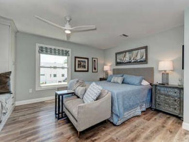 Only a Minute to the Beach Anna Maria Vacation Luxury Home