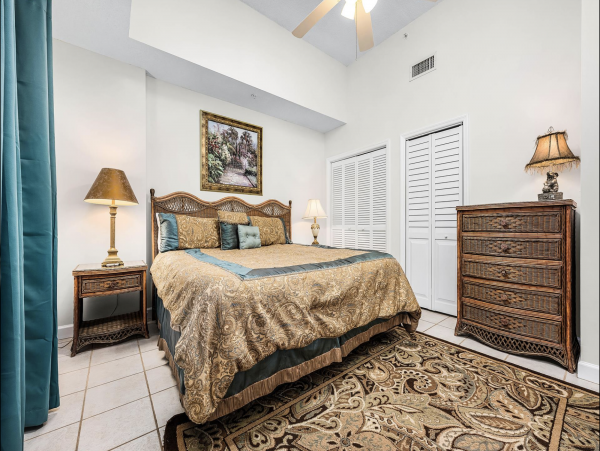Destin Beach Vacation Condo Full Gulf View - Sleeps 6