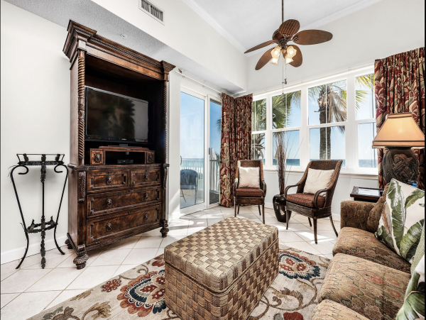 Destin Beach Vacation Condo Full Gulf View - Sleeps 6