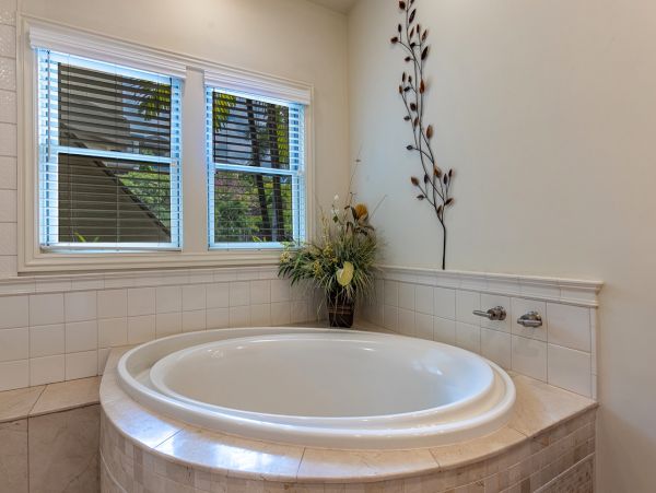 Maui Ocean-View Villa   3-Bedroom Luxury Townhome