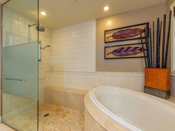 Walk to Beach Condo in Wailea Three Bedrooms