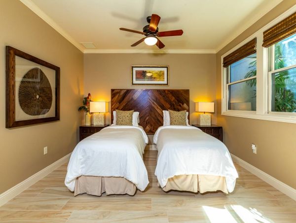 Walk to Beach Condo in Wailea Three Bedrooms