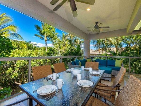 Walk to Beach Condo in Wailea Three Bedrooms
