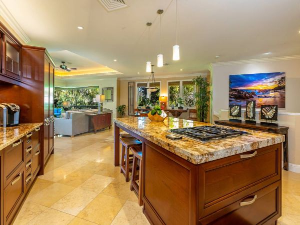 Walk to Beach Condo in Wailea Three Bedrooms