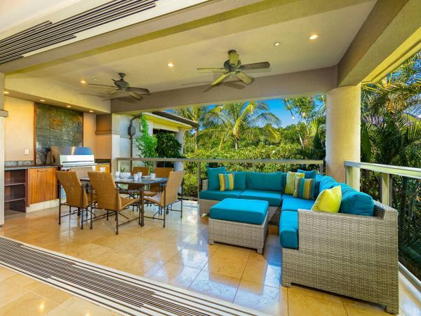Walk to Beach Condo in Wailea Three Bedrooms