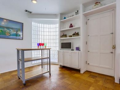 San Diego Two Bedroom Home Sleeps Seven Just Steps to Beach