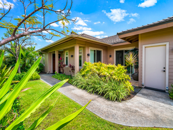 Luxury 3-Bedroom Kohala Coast Home with Exclusive Amenities