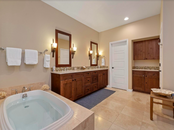Luxury 3-Bedroom Kohala Coast Home with Exclusive Amenities