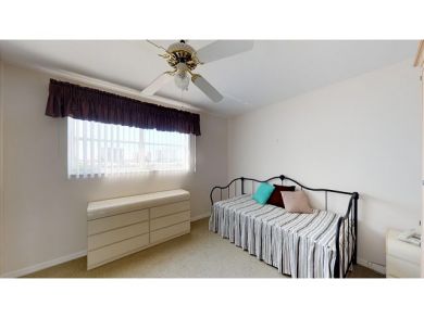 Three Bedroom Vacation Rental End Unit WOW