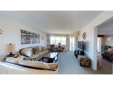 Three Bedroom Vacation Rental End Unit WOW