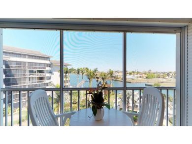 Three Bedroom Vacation Rental End Unit WOW